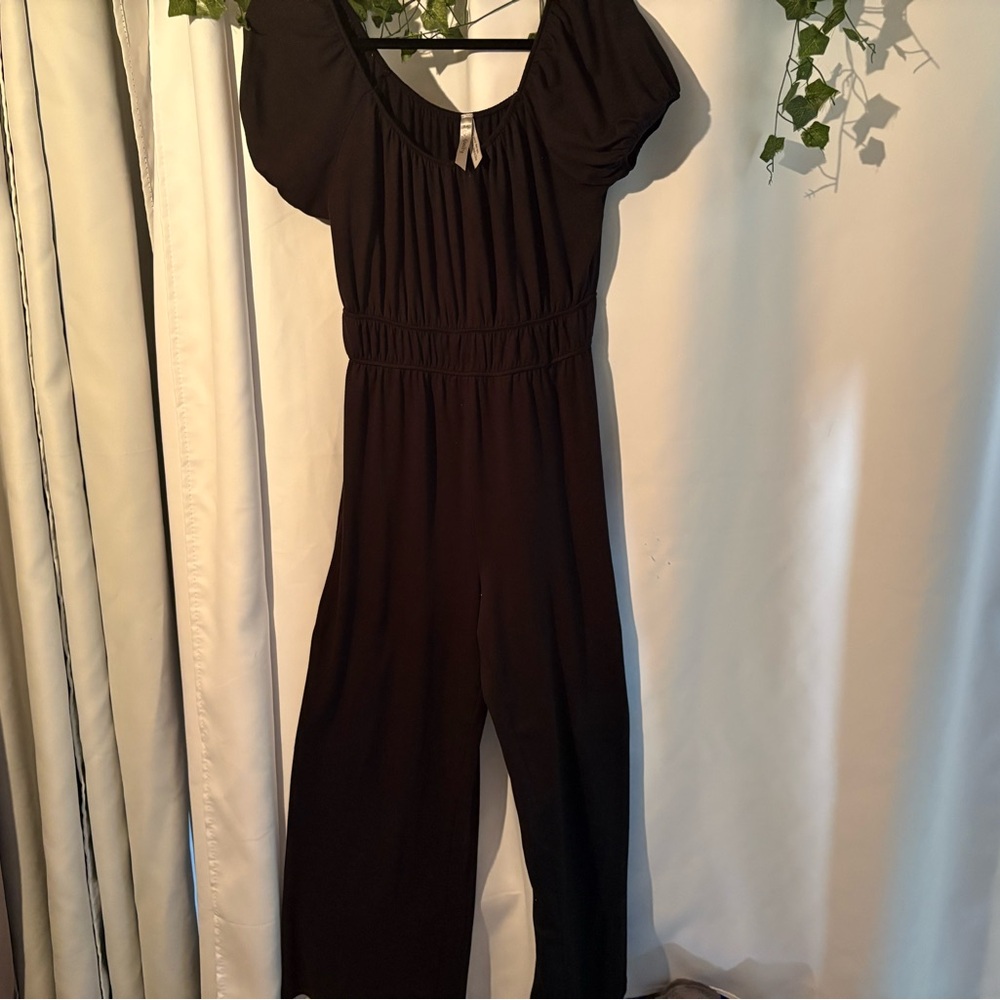Chic Black Off-Shoulder Jumpsuit GUILTY